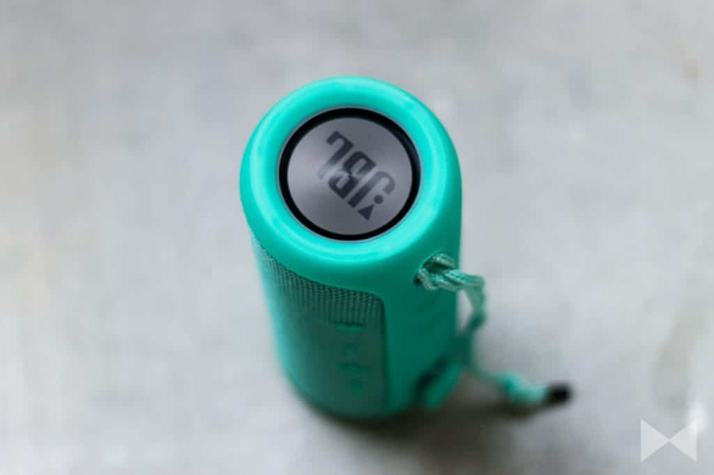 JBL Flip 3: wasserdichter Bluetooth-Lautsprecher