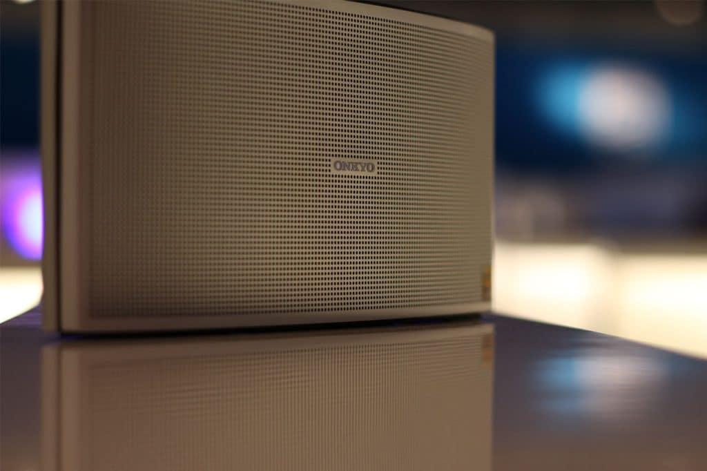 Onkyo X9: High-Res-Audio mit dem neuen Partner Gibson