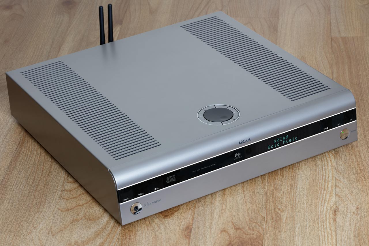 Arcam Solo Music und Solo Movie: One-Box-Systeme