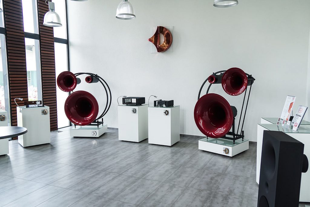 Vor Ort bei Avantgarde Acoustic im Haus der 1000 Hörner