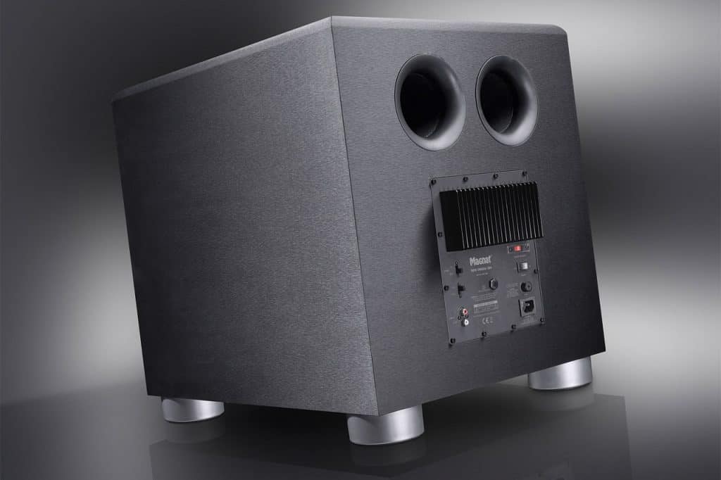 Magnat New Omega Sub 380: Schwergewicht mit Tiefgang