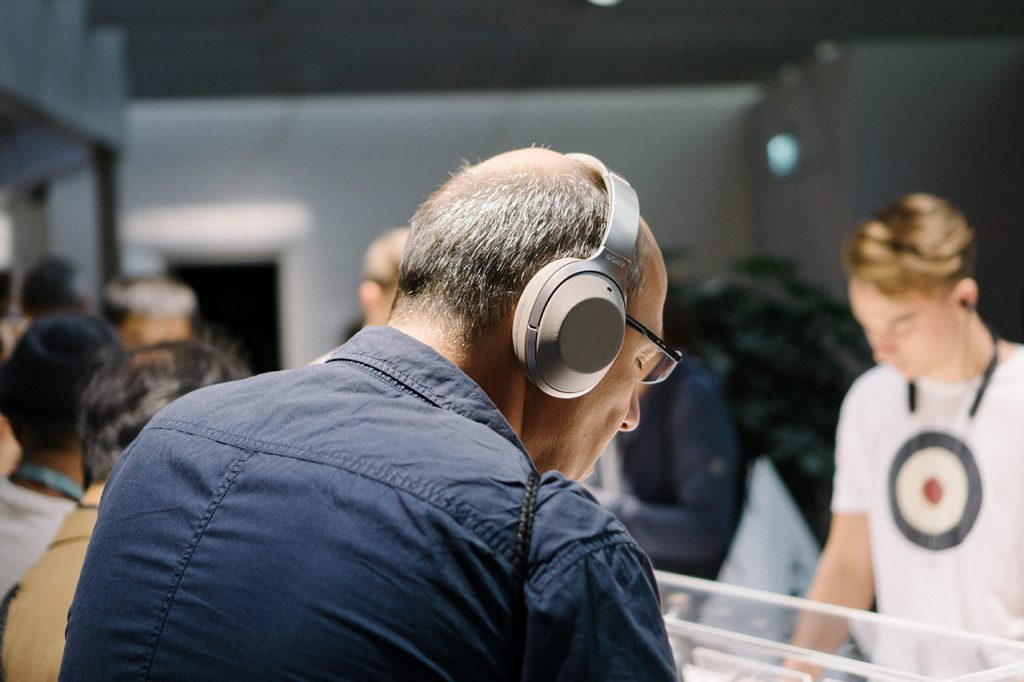 Sony WH-1000XM2: Noise-Cancelling-Kopfhörer mit 40h-Akkupower
