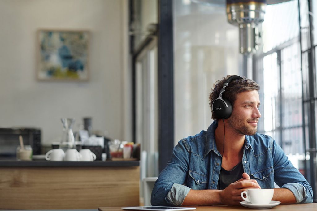 Denon AH-GC30 / AH-GC25NC / AH-GC25W: Kopfhörer mit Bluetooth und Noise-Cancelling