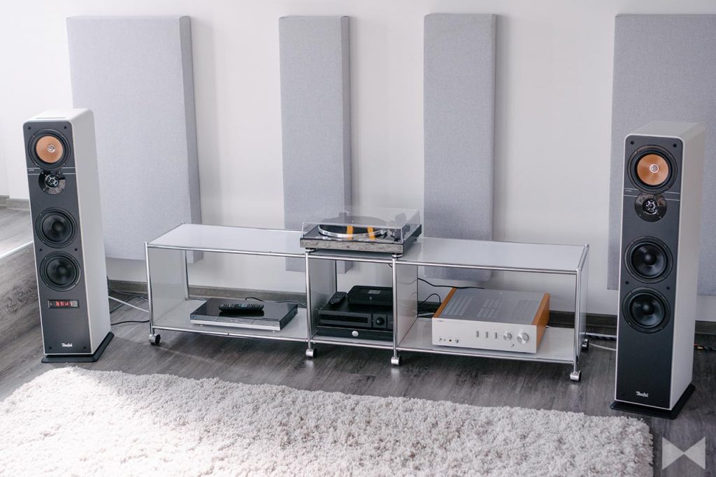 Teufel Ultima 40 Aktiv Surround 4.0 Set Test: Heimkino (fast) ohne Kabel