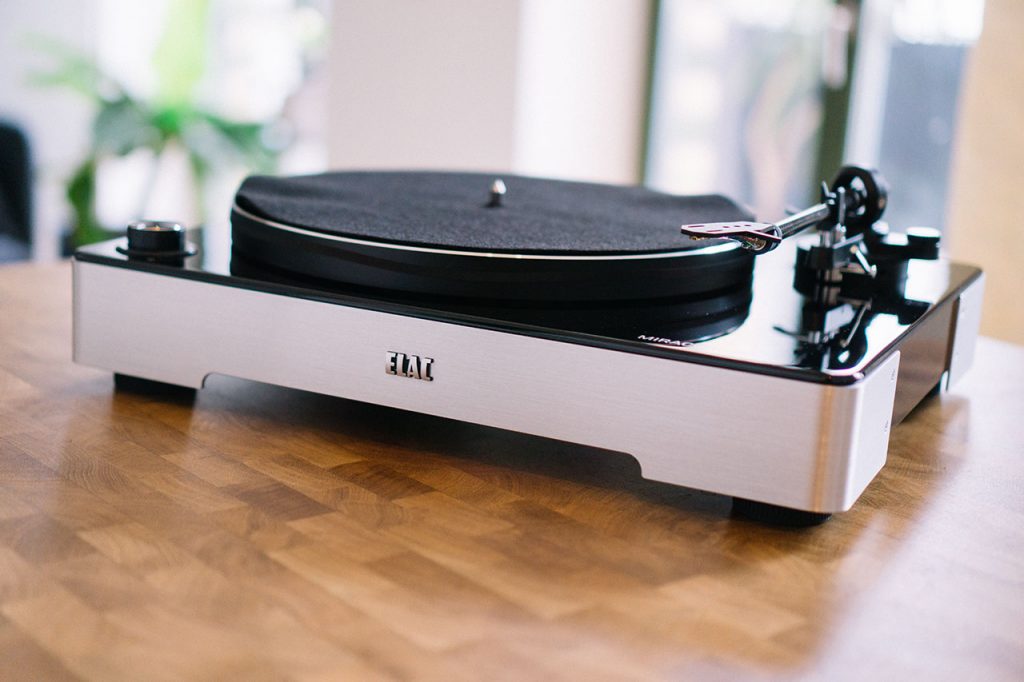Elac Miracord 60 Test: Plattenspieler für 1000 Euro