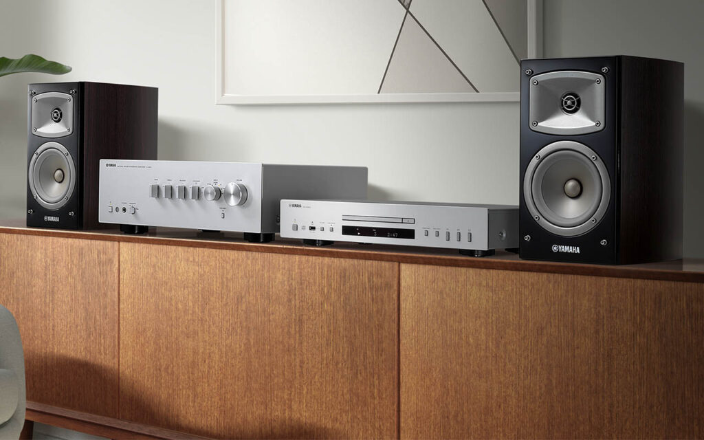 Yamaha CD-S303 CD-Player mit USB und Rack-Option