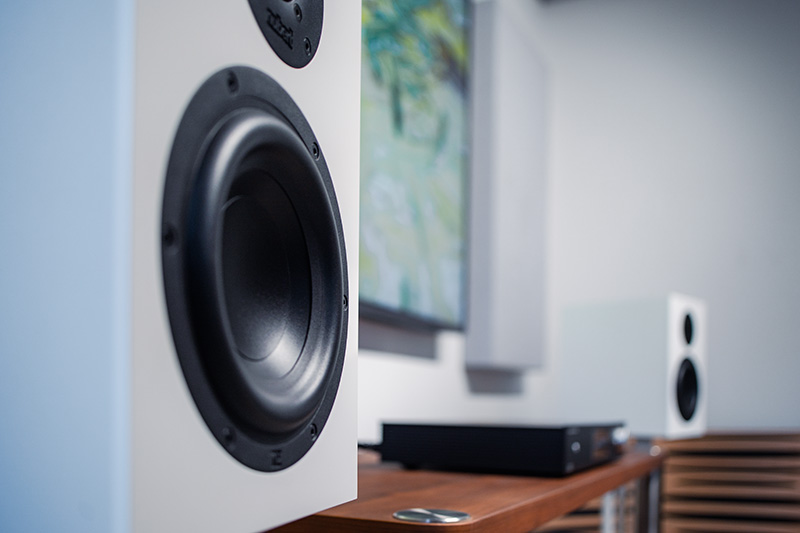 Die nuBoxx B-40 lassen sich problemlos in bestehende Audio-Set-ups integrieren