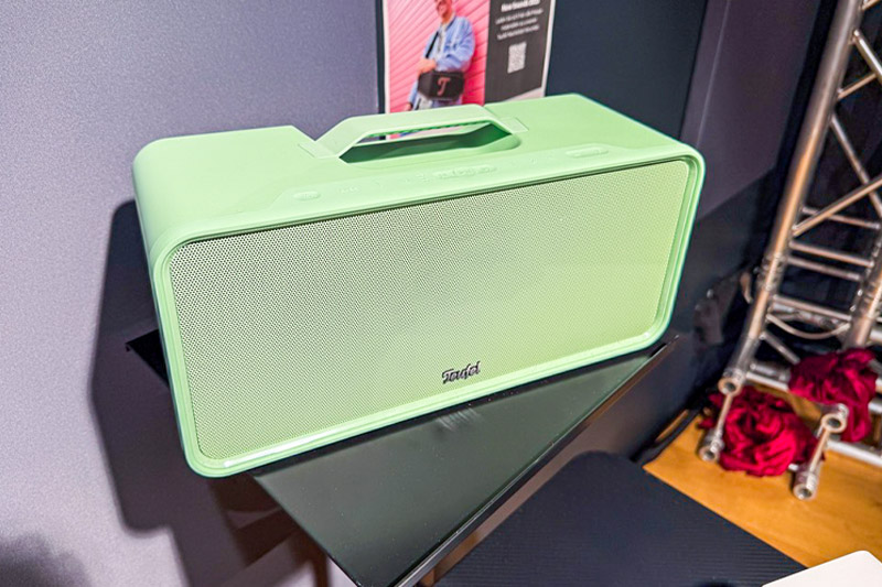 Mit der vierten Generation bringt Teufel seinen beliebten Teufel BOOMSTER zurück