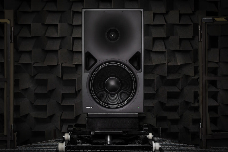 Genelec 8380A SAM Main Monitor Frontansicht