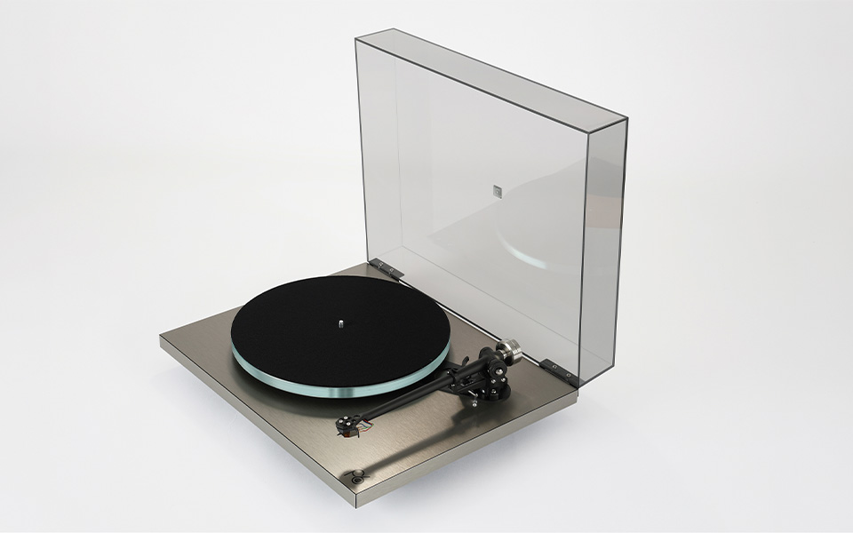 Rega Planar 6 RS Edition: Plattenspieler