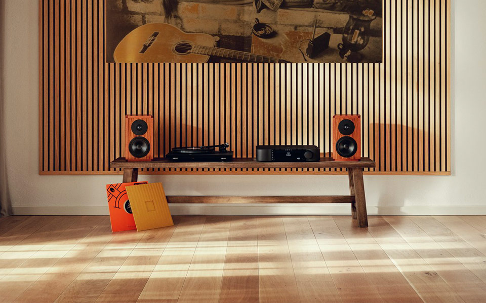 Dynaudio Legend: Kompaktlautsprecher im Retro-Style