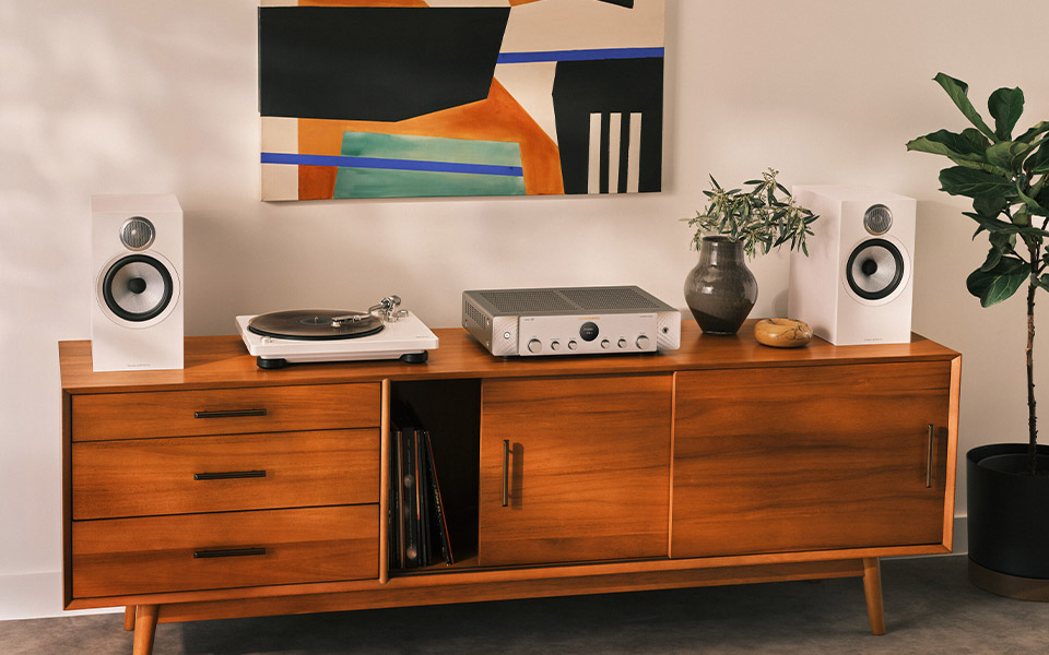 Marantz MODEL 70 Stereo-Vollverstärker in Schwarz