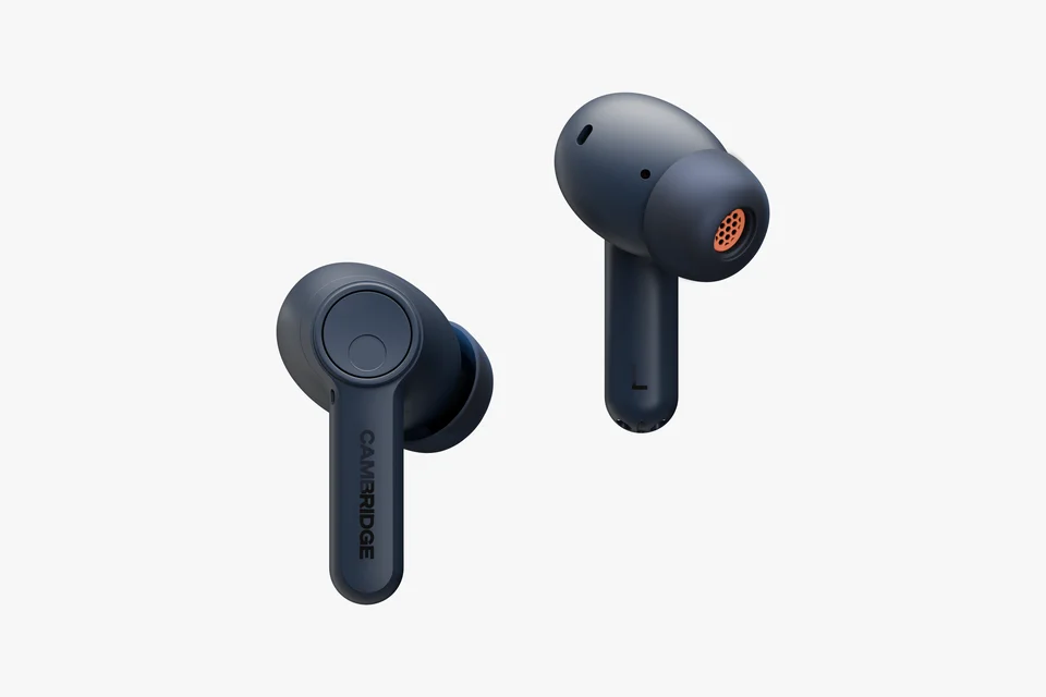 Zwei blaue In-Ear-Ohrhörer