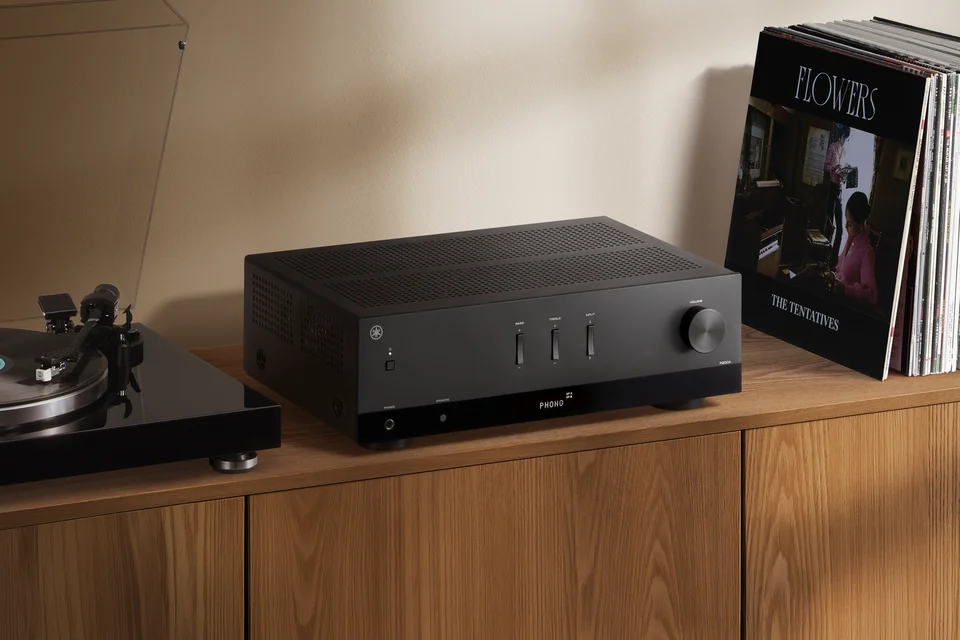 Yamaha R200A: Stereo-Receiver mit Bluetooth
